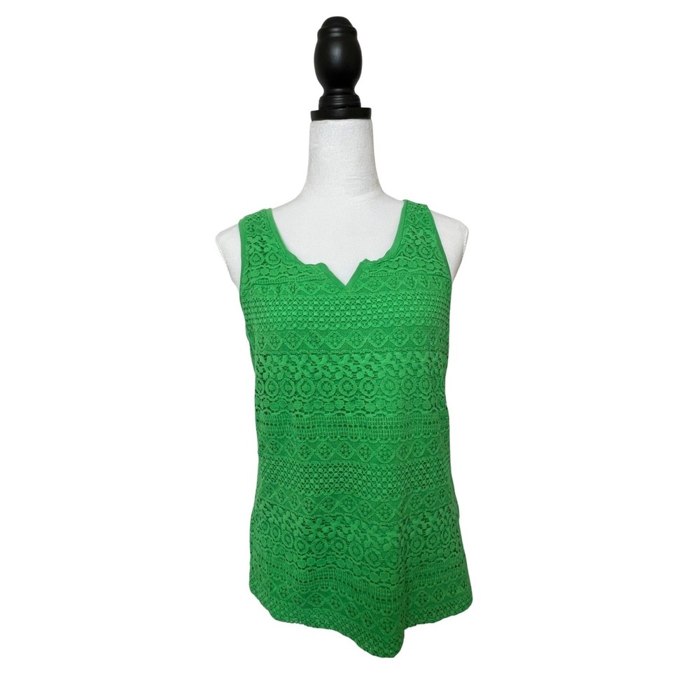 Green tank top‎